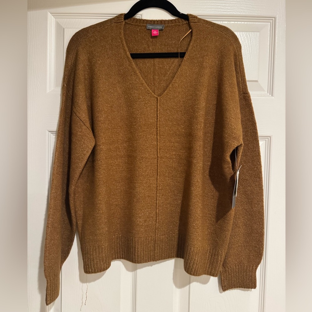NWT Vincent Camuto Sweater